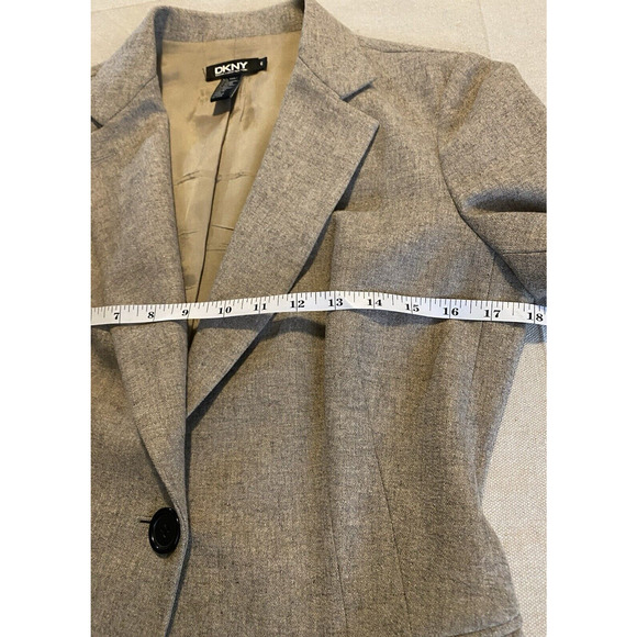 DKNY Blazer Womens Sz 6 Wool & Cashmere Blend Sport Coat Light Brown Suit Jacket - Picture 12 of 16
